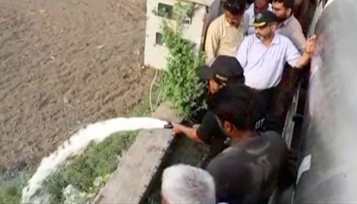 Punjab Food Authority busts group making milk with chemical, powder in Lahore