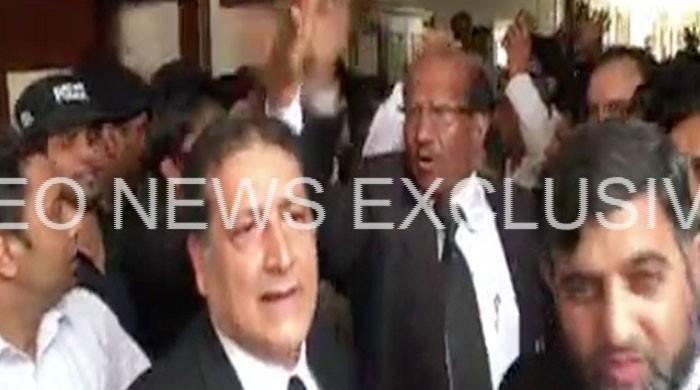 Lahore High Court Multan bench lawyers observe strike over row with judge 