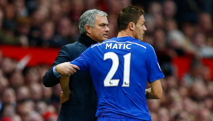 Man United sign midfielder Matic from Chelsea