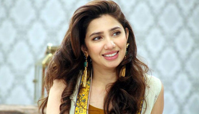 Mahira slams ‘mentality’ of Ayesha Gulalai’s critics