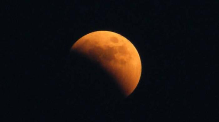 Lunar eclipse to be visible in Pakistan today