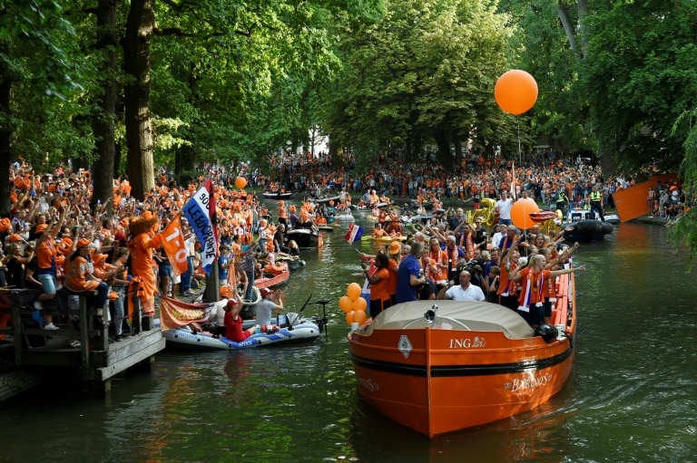 Dutch city turns orange as women toast Euro win