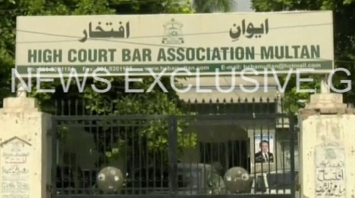 Man shoots dead sister in Multan court over 'honour'