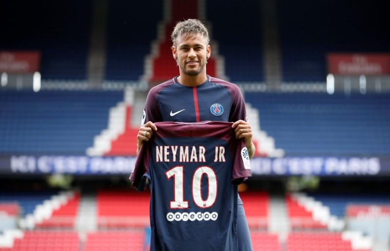Neymar cleared to make PSG debut