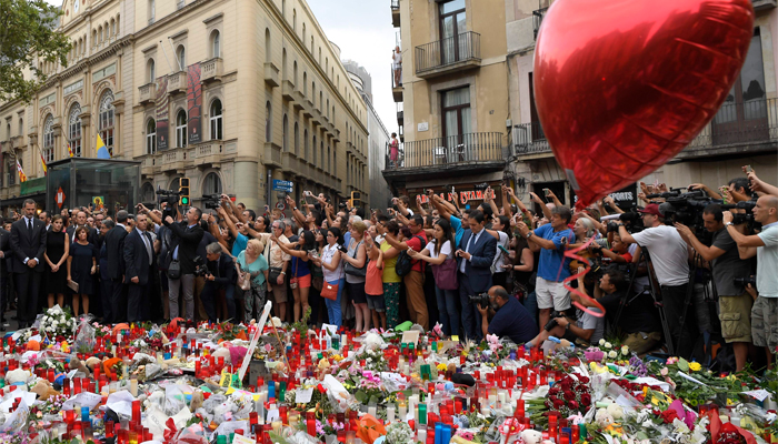 Barcelona van attack: Spain's king Felipe visits victims in hospital