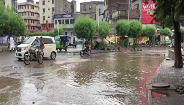 Heavy rain hits Lahore as Karachi recovers from downpour 