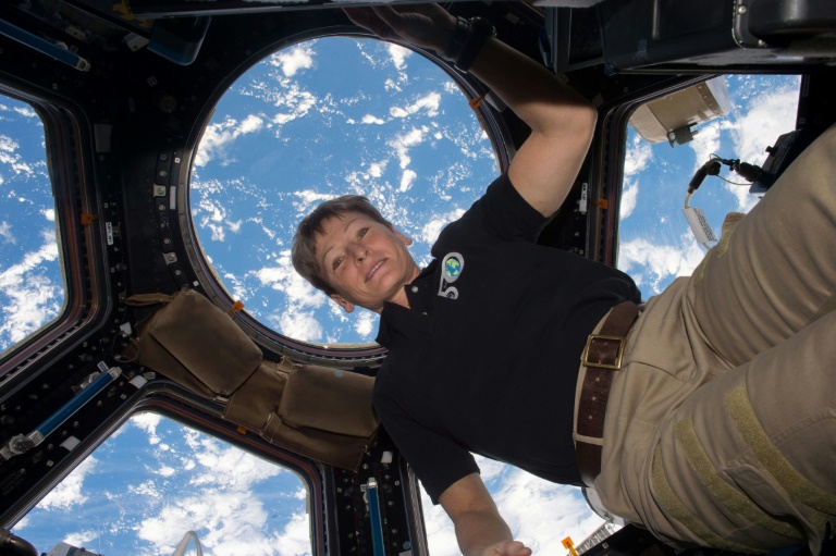 Record-breaking NASA astronaut returns back to Earth
