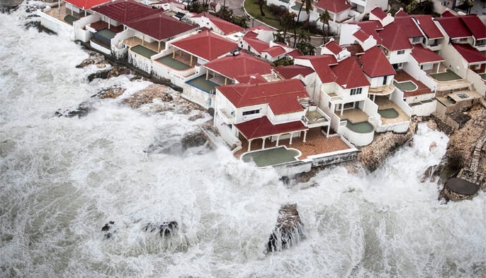 Monstrous Hurricane Irma kills 14 in Caribbean, heads for Florida