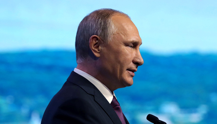 Putin Jokes About Awarding Tillerson Medal of Friendship