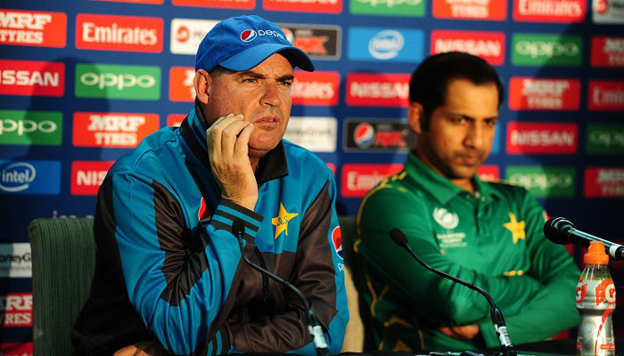 Coach Arthur urges Pakistan to maintain discipline in final 