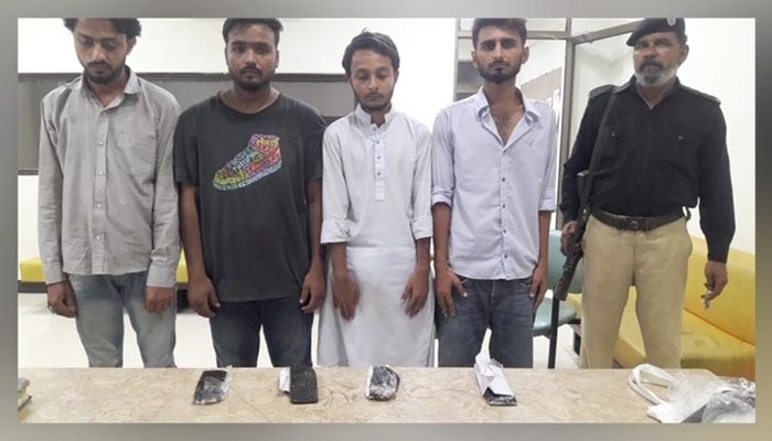 Using social media to sell drugs in Karachi