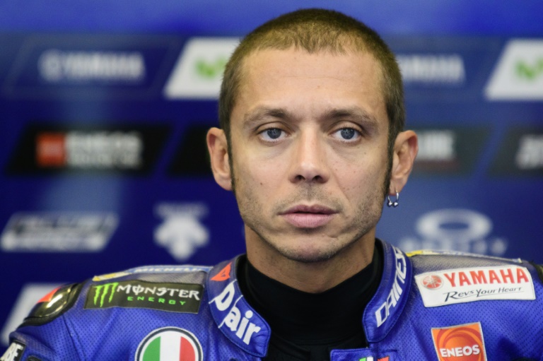 Rossi back on bike 18 days after double leg fracture