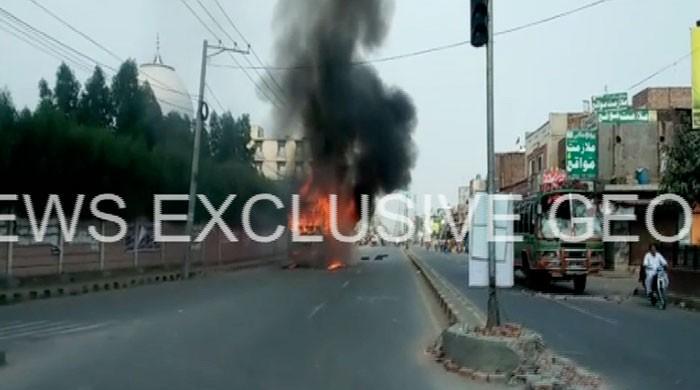 Students set six buses on fire in Faisalabad after classmate is run over