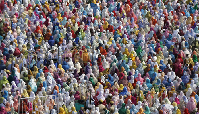 Hundreds of Bohra community members flock to Karachi to observe Muharram Ashra 