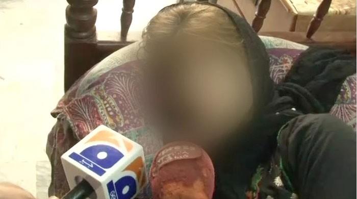 Knife attacks on women spread fear in Karachi