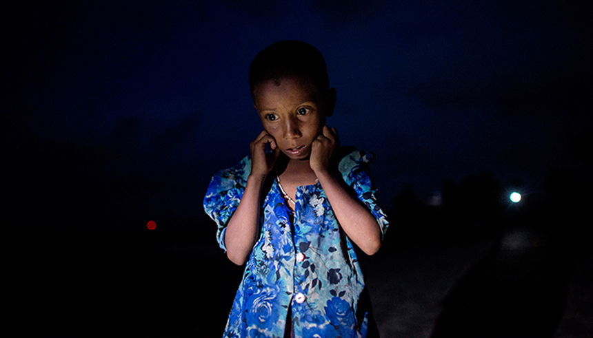 In Pictures: Thousands of Rohingya flee Myanmar communal violence