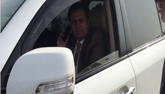 State Minister of Interior Tallal Chaudhry outside court complex. Photo: Geo News