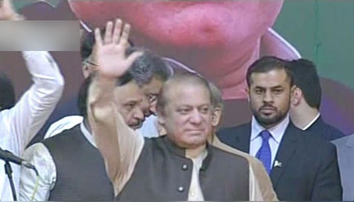 Nawaz calls for respecting people's mandate 