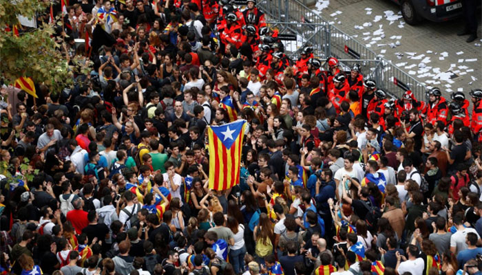 Metro, roads disrupted in Catalonia pro-independence protest