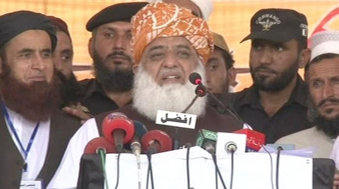 Pakistan being pushed towards political crisis: JUI-F chief