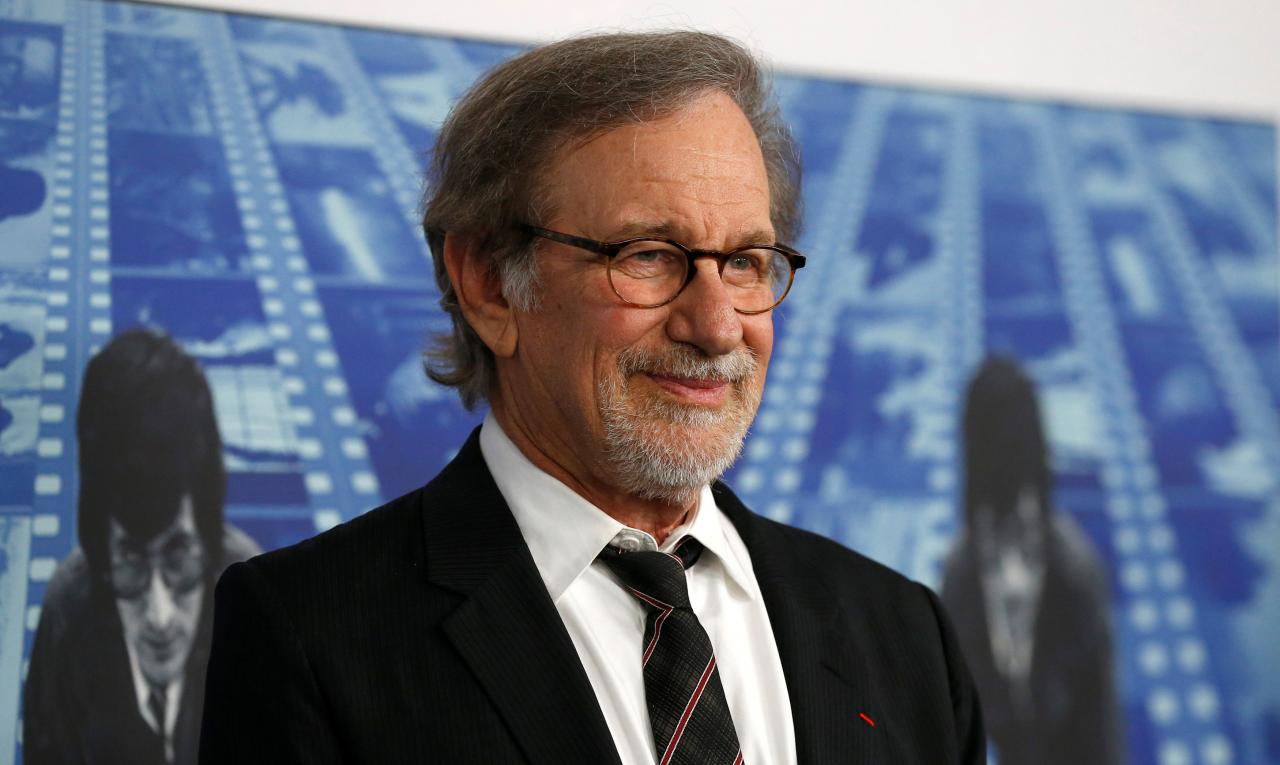 Apple nears TV deal with Spielberg for 'Amazing Stories'