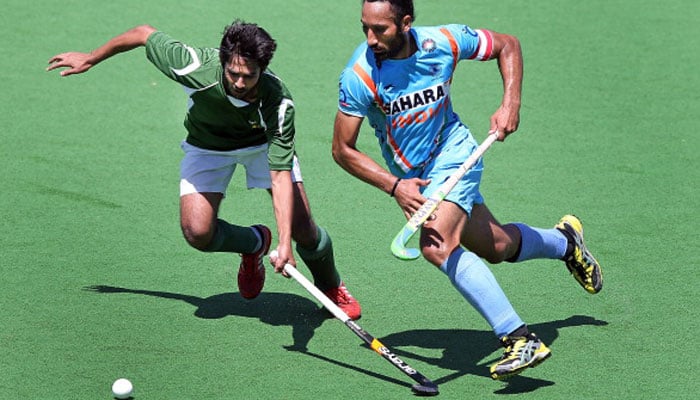 India beat Pakistan to top Pool A