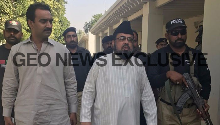 Police nab Mufti Qavi after bail dismissal in Qandeel murder case