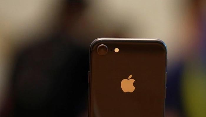 Apple shares drop on iPhone 8 demand worries