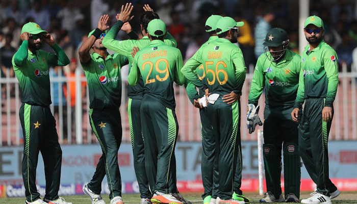 Number one Hasan shines as Pakistan crush Sri Lanka