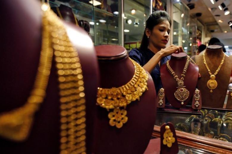 Festive glitter brightens India gold demand