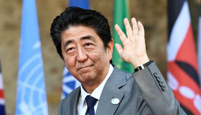 Abe sweeps to big win in Japan vote
