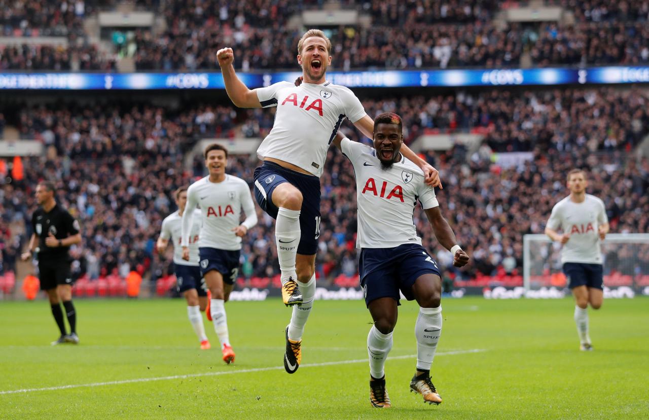 Kane scores twice as Tottenham crush Liverpool