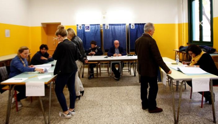 Italian regions vote in favour of autonomy in shadow of Catalonia crisis