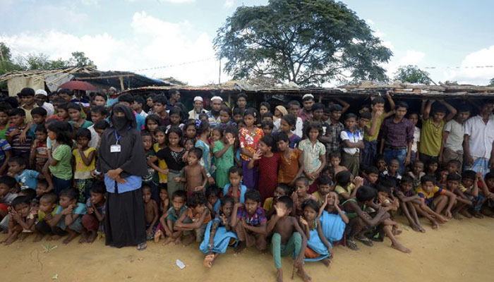 Pope deplores plight of Rohingya children