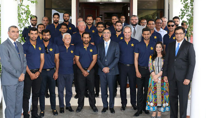 Pakistan envoy in UAE honours national cricket team 