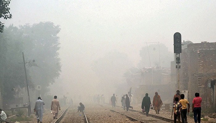Residents face mobility, health issues as smog blankets parts of Punjab