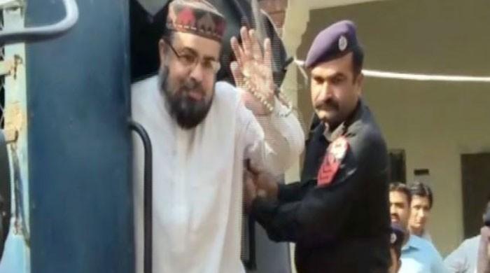 Qavi admits cousin drove, owned car used in Qandeel murder