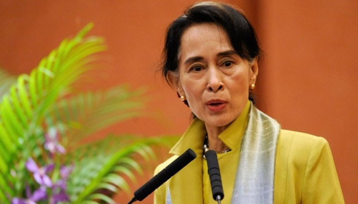 Myanmar’s Suu Kyi makes first visit to crisis-hit northern Rakhine
