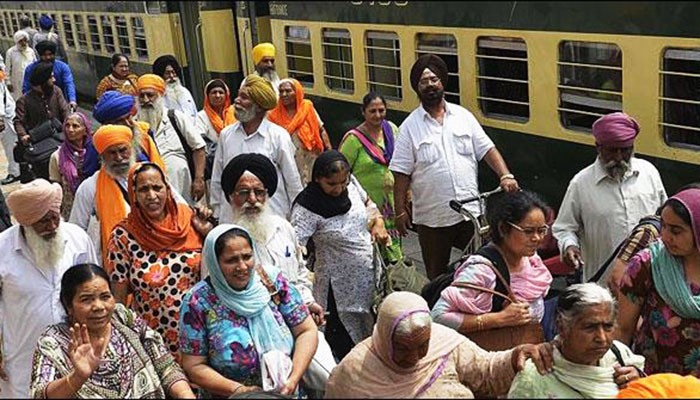 Thousands of Sikh pilgrims arrive to commemorate Guru Nanak's anniversary 