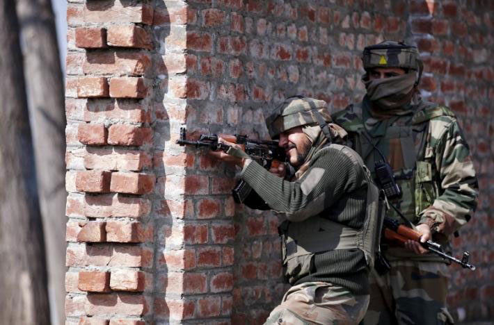 Two youth martyred in IoK
