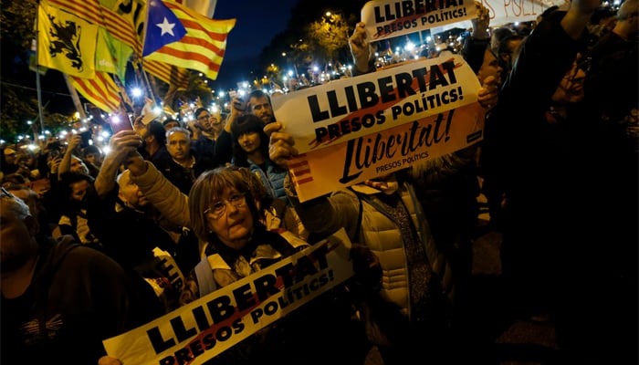 Protesters flood Barcelona demanding release of separatist leaders