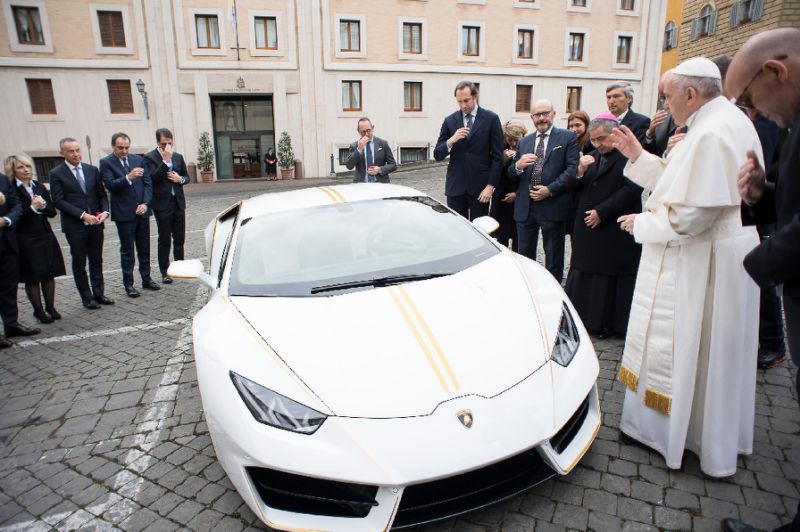 Godspeed: Pope Francis passes on Lamborghini for charity