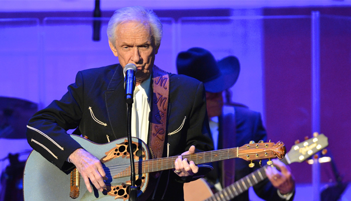 Country music legend Mel Tillis dead at 85: publicist