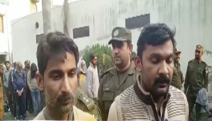Fake healers swindling people on social media arrested in Lahore 
