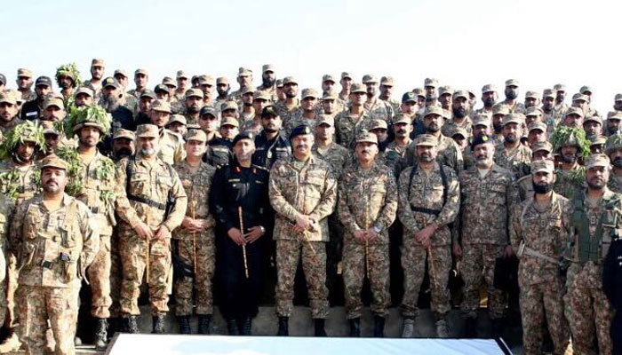Corps Commander Lahore inspects military exercise near Jhelum: ISPR