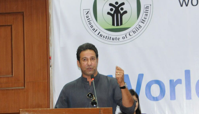 Wasim Akram, wife Shaniera spend day at NICH for diabetes awareness 