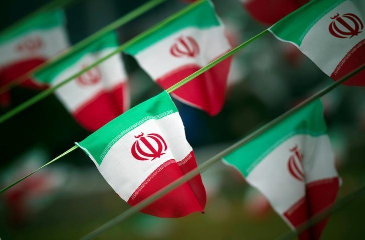 Iran warns it would increase missile range if threatened by Europe