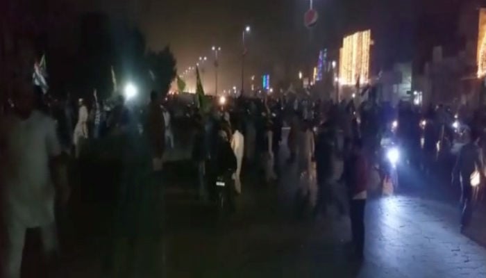 Police, protesters clash outside Rana Sanaullah’s office in Faisalabad