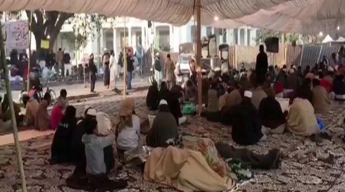 Sit-in continues in Lahore despite Faizabad agreement 