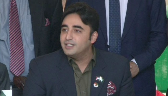 Bilawal advises Nawaz Sharif to retire from politics